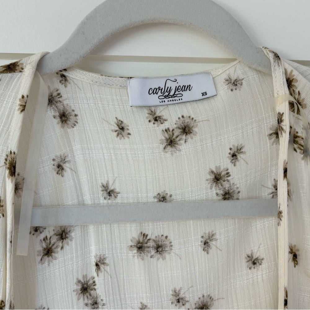 Floral Print Cream kimono - Picture 3 of 3